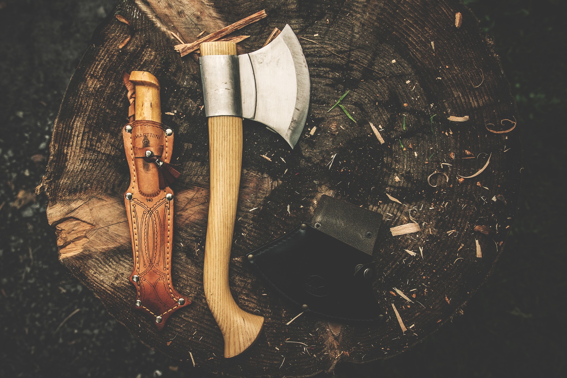 おすすめはどれ 狩猟ナイフの種類と用途について 週末狩りガール